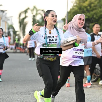 Runner Photo 7698845