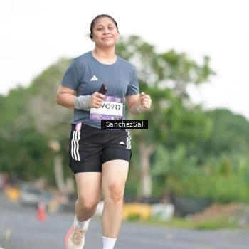 Runner Photo 7698856