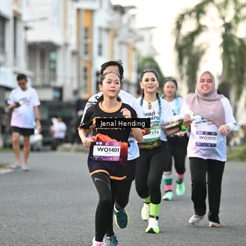 Runner Photo 7698857
