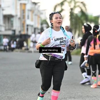 Runner Photo 7698863