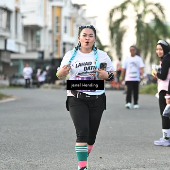 Runner Photo 7698872