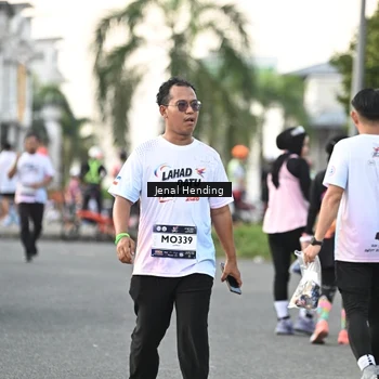 Runner Photo 7698881