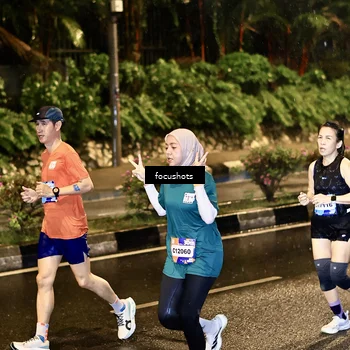 Runner Photo 7698884