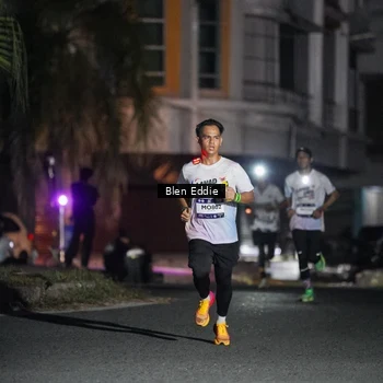 Runner Photo 7698886