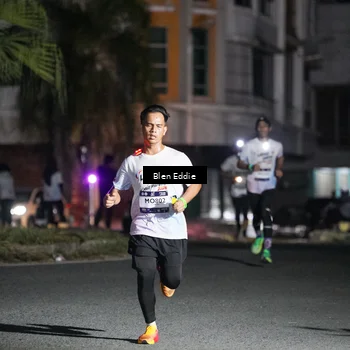 Runner Photo 7698889