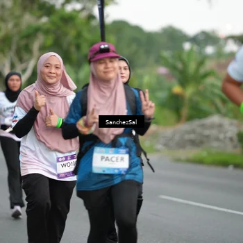 Runner Photo 7698910