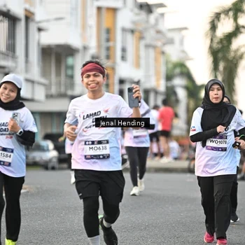 Runner Photo 7698912
