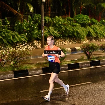 Runner Photo 7698913