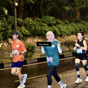 Runner Photo 7698918