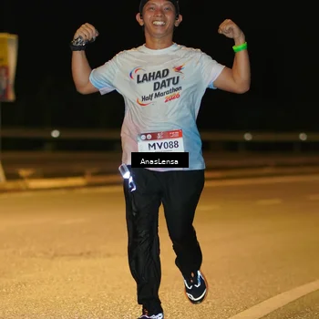Runner Photo 7698919