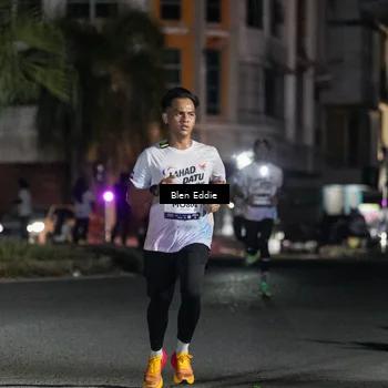 Runner Photo 7698936