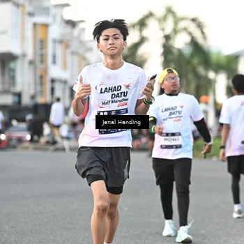 Runner Photo 7698946