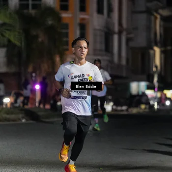 Runner Photo 7698950