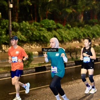 Runner Photo 7698953