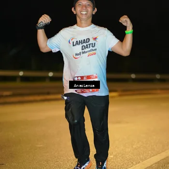 Runner Photo 7698957