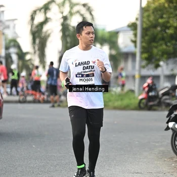Runner Photo 7698971