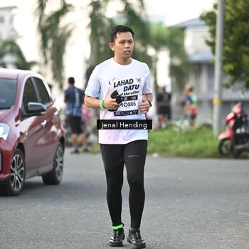 Runner Photo 7698972