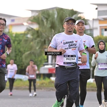 Runner Photo 7698977