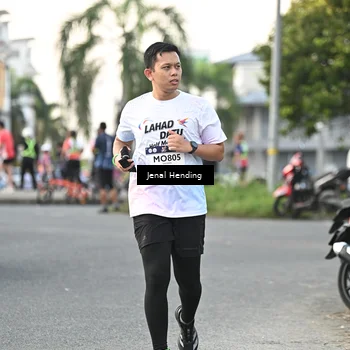Runner Photo 7698982