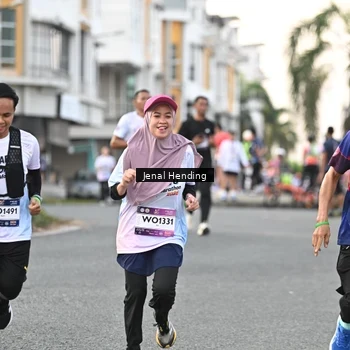 Runner Photo 7698989