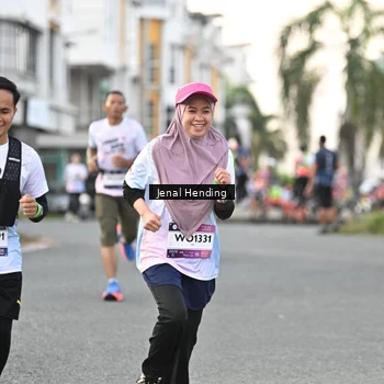 Runner Photo 7698993