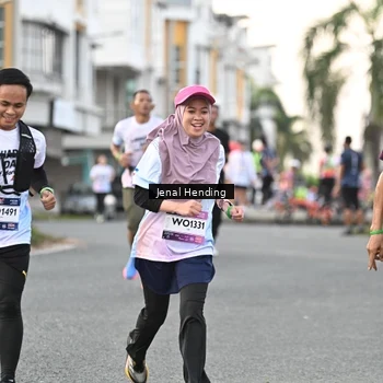 Runner Photo 7698998