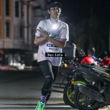 Runner Photo 7699005