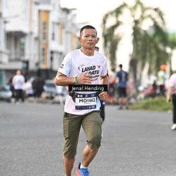 Runner Photo 7699010