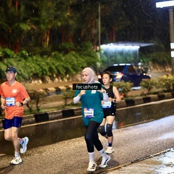 Runner Photo 7699012