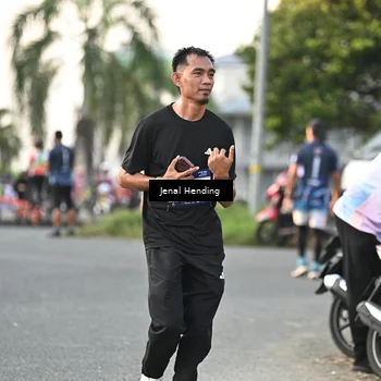 Runner Photo 7699017