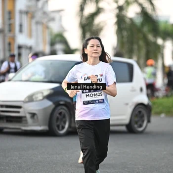 Runner Photo 7699026
