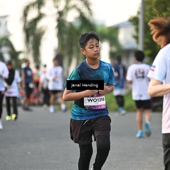 Runner Photo 7699033