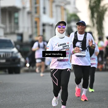 Runner Photo 7699035