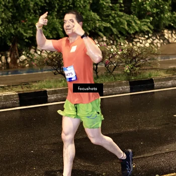 Runner Photo 7699038