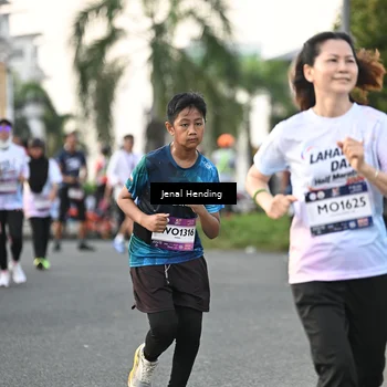 Runner Photo 7699040