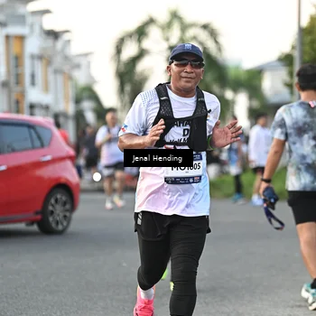 Runner Photo 7699052