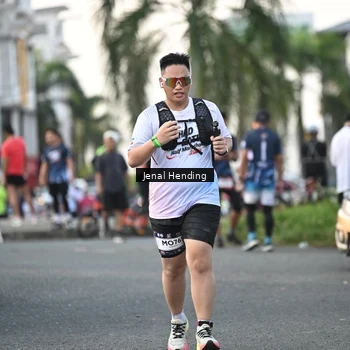 Runner Photo 7699057