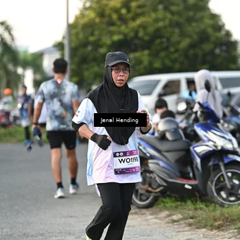 Runner Photo 7699059