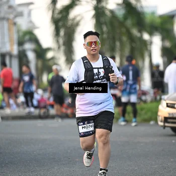 Runner Photo 7699068