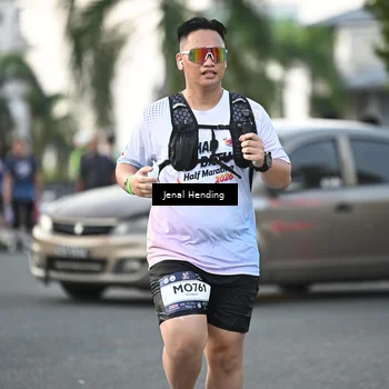 Runner Photo 7699070