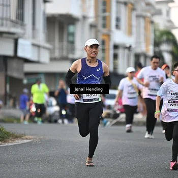 Runner Photo 7699071