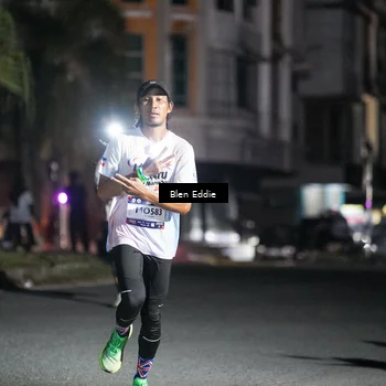 Runner Photo 7699072