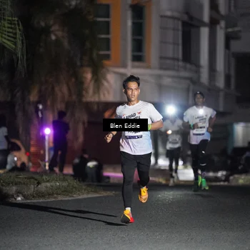 Runner Photo 7699077