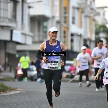 Runner Photo 7699081