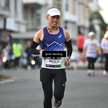 Runner Photo 7699085