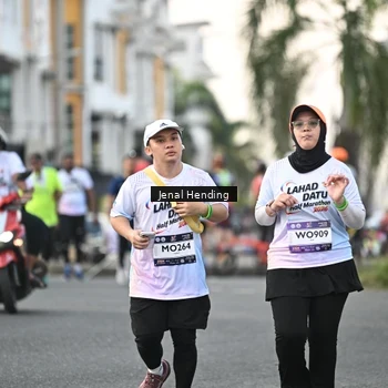Runner Photo 7699090