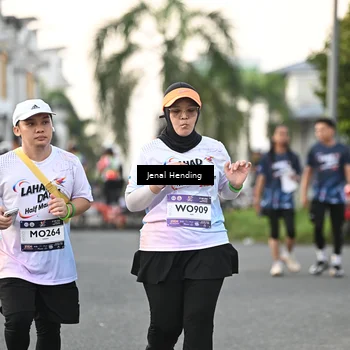Runner Photo 7699103