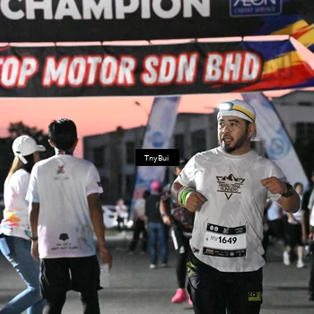 Runner Photo 7699110