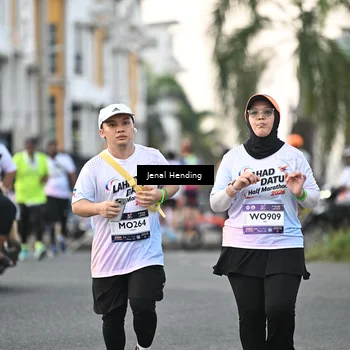 Runner Photo 7699113