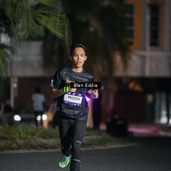 Runner Photo 7699117